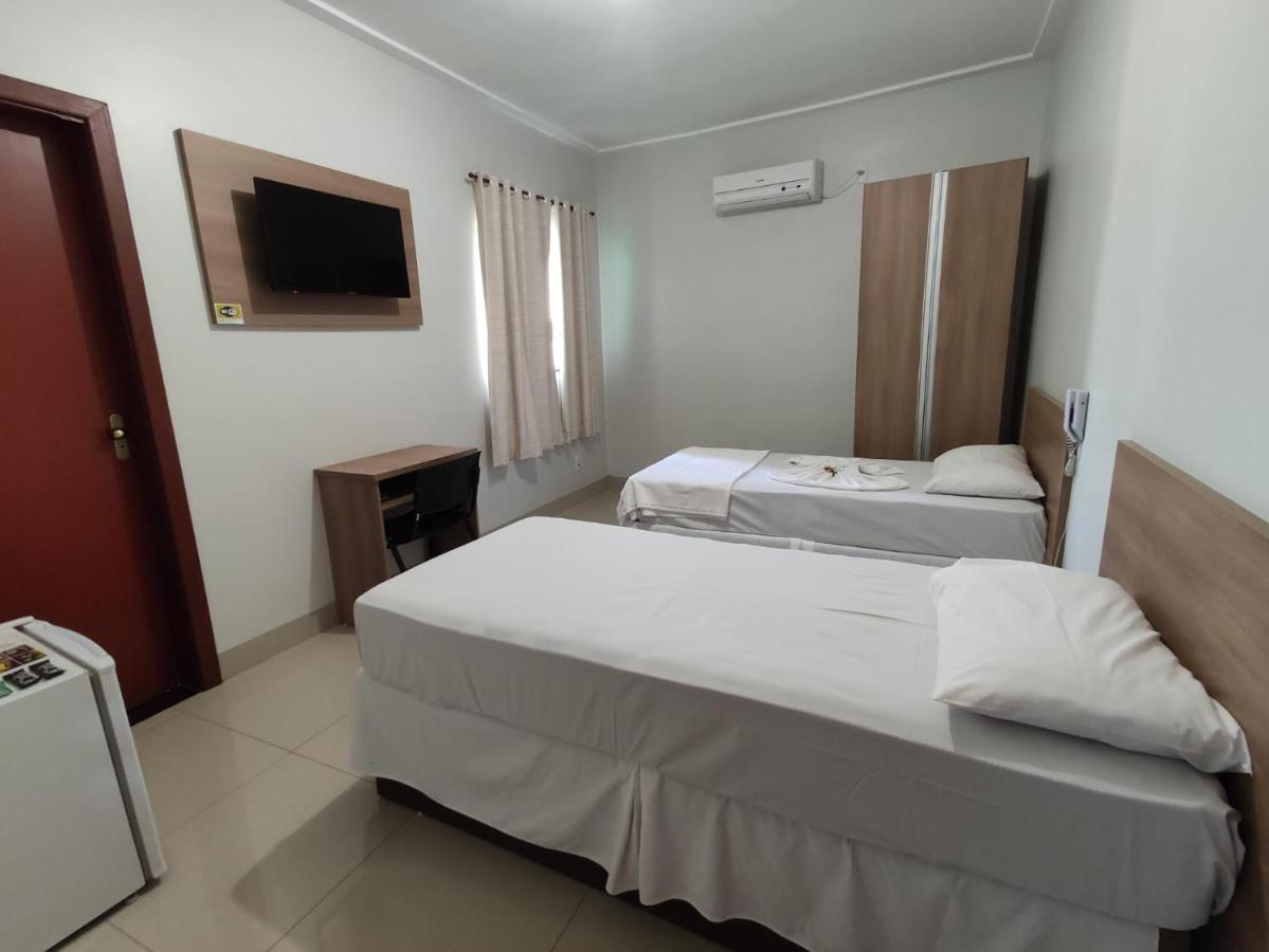 Cemarim Hotel Catalão Exteriör bild